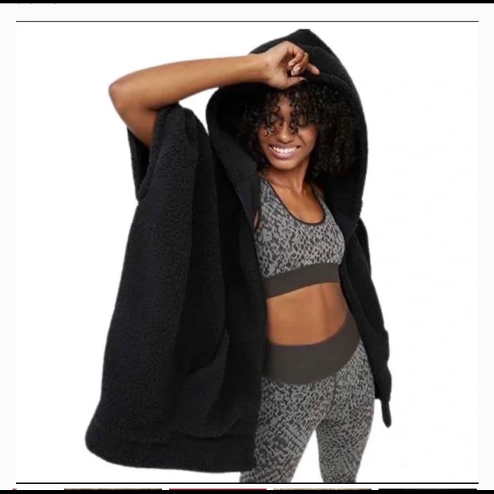 COPY - Aerie OFFLINE Teddy Sherpa Cape
Poncho Oversized Hooded Jacket. NWT